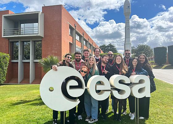 Visita al centro Φ-Experience di ESRIN